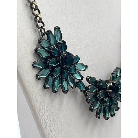 J. Crew Silver Tone Shades of Green Rhinestones Chain Clustered Necklace - Picture 16 of 16